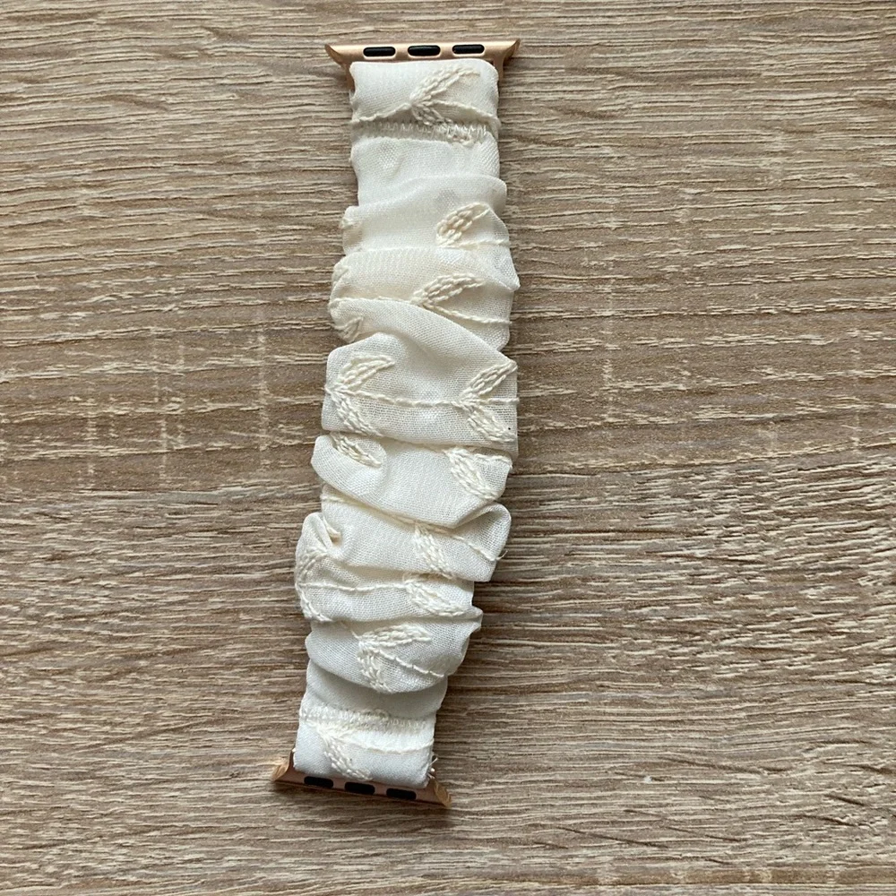White Lace Apple Watch Band ✨🤍✨🤍✨